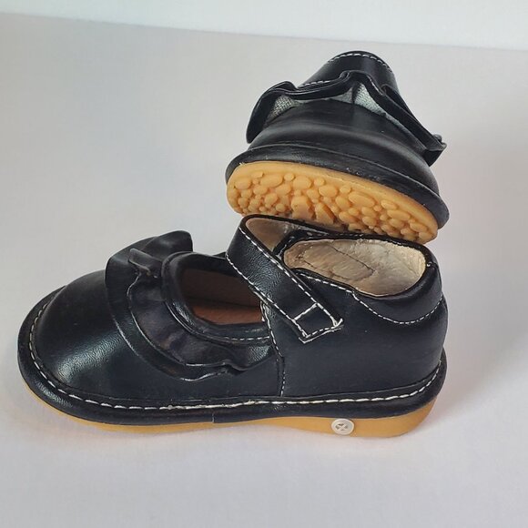 Laniecakes Black Mary Jane Squeeker shoes for baby. Size 4 - Picture 6 of 8